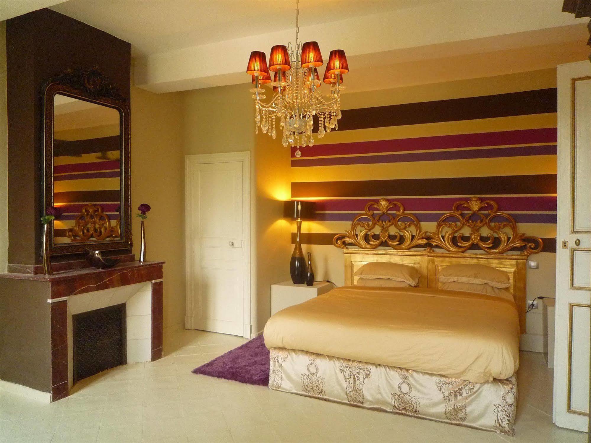 Labastide-dʼAnjou Le Relais Du Silence Chateau Lavail מראה חיצוני תמונה